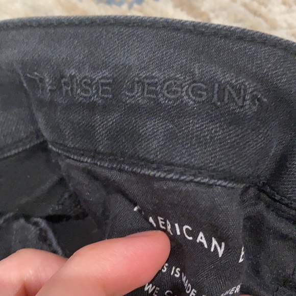 American Eagle Hi Rise Black Jeggings (long) - Picture 3 of 4